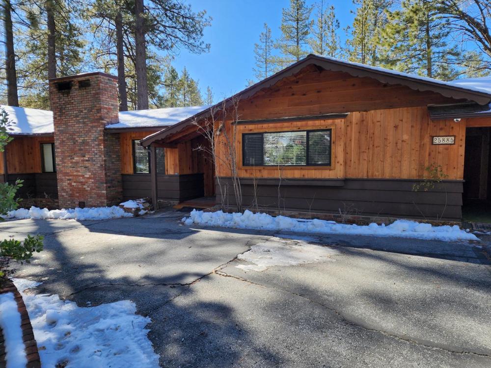 Silver Pines Lodge